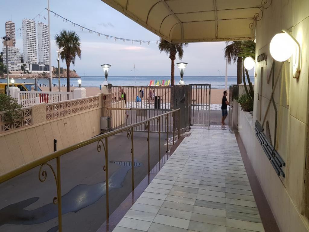 1ªLinea 4-5 pax Wifi-Benidorm1hab y 2 sofas, Aire, Playa Levante Apt Cachirulo Benidorm